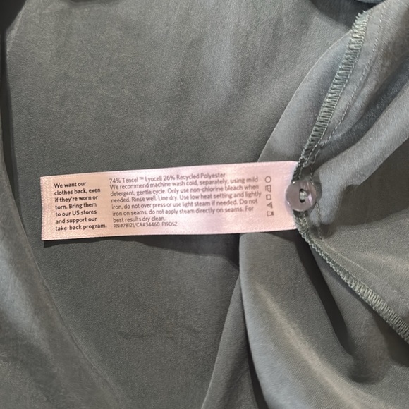 Eileen Fisher Sleevess Button-Up Dress - Picture 11 of 11